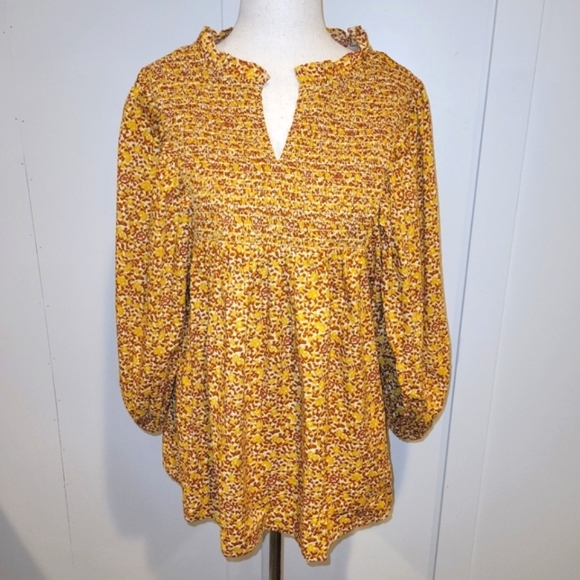 Universal Thread Golden Yellow Top 3/4 sleeves Size S - Picture 1 of 7